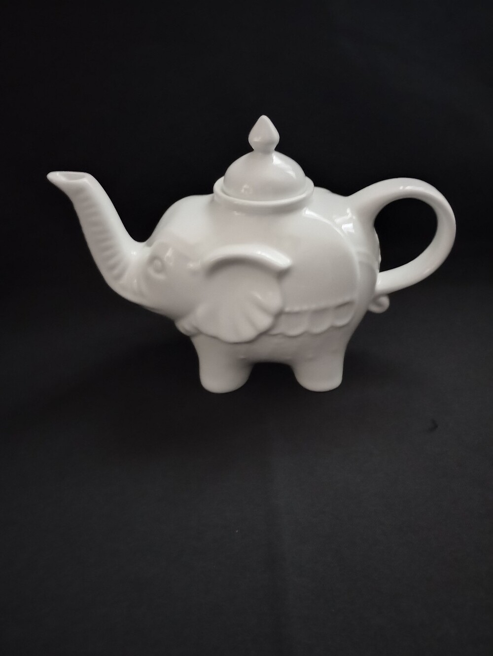 BIA Cordon Bleu White Porcelain Elephant Teapot